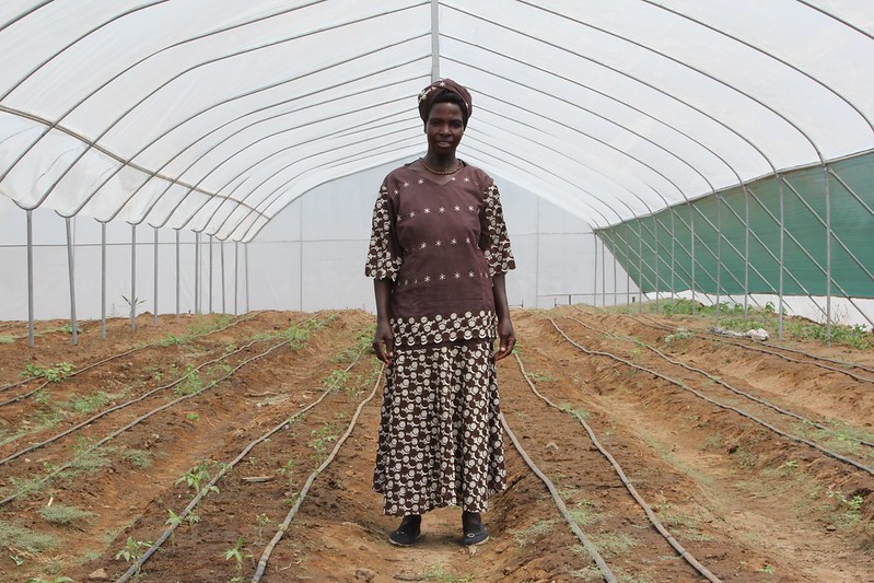 Mothers grow together to improve food security in Kenya. Credit: Marisol Grandon/DFID